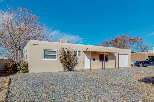 Building Photo - NE 2/BD 1/BA 1/CG HOME