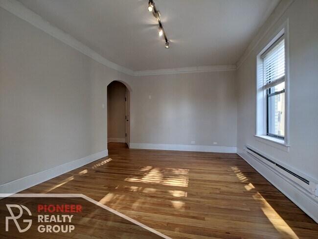 Building Photo - 2315 N Rockwell St
