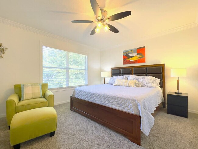 Foto del edificio - 1042 Calabria Ave