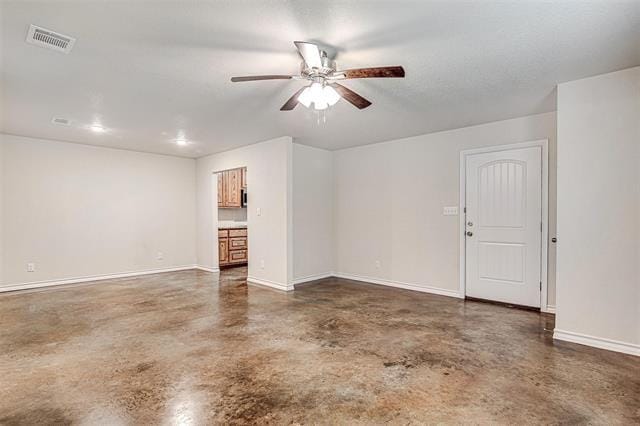 Building Photo - 200 Honey Bee Dr