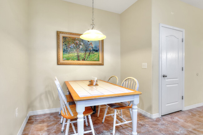Building Photo - 4107 Shadetree Ln