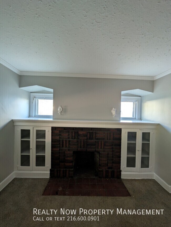 Foto del edificio - 19607 Shawnee Ave