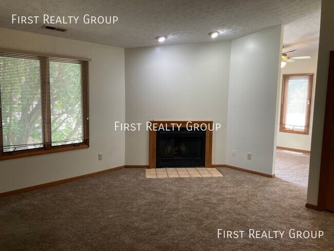 Foto del edificio - 1318 Lyons Rd