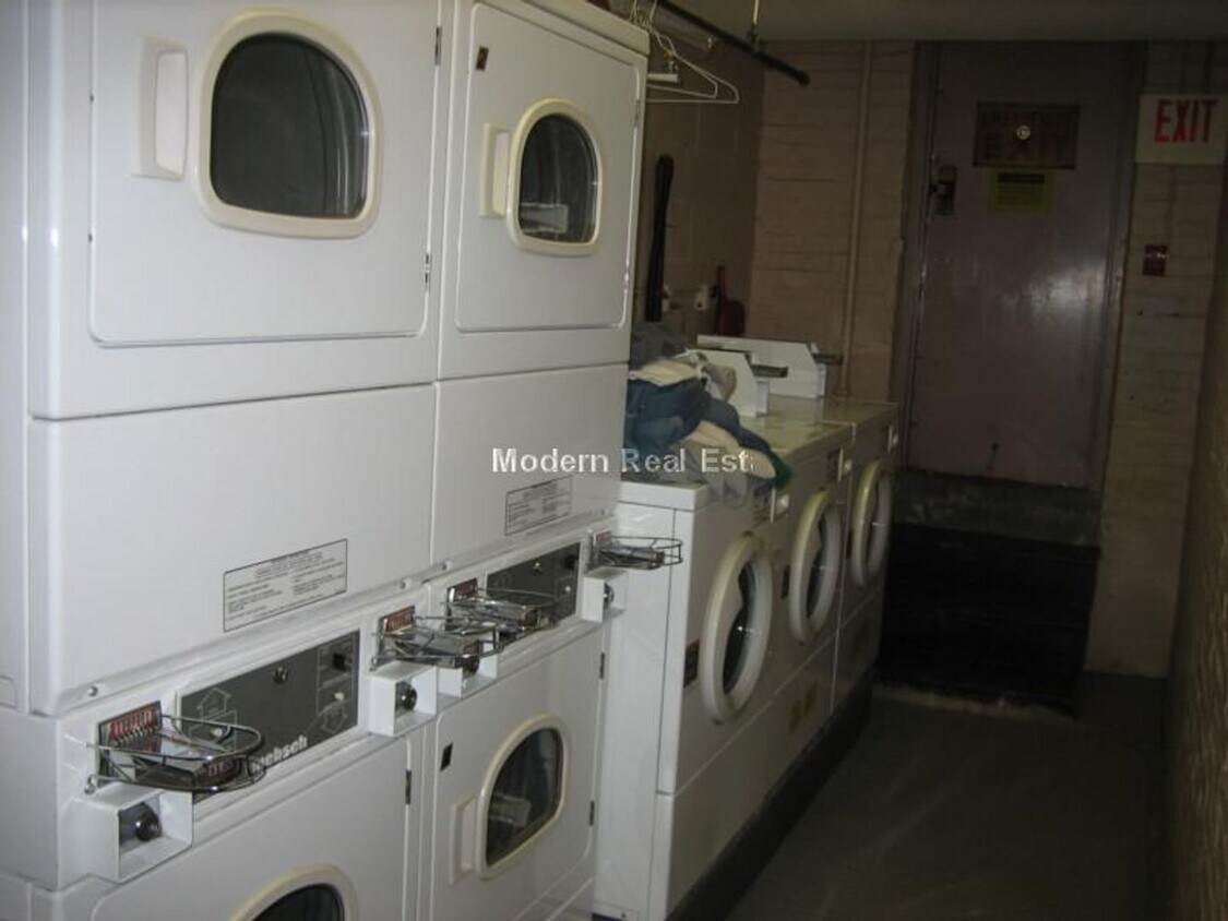 Foto del edificio - 2 Bedroom Apt - Fenway - 9/1 NO FEE