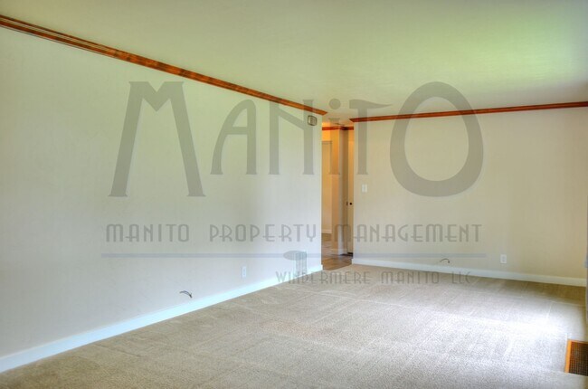 Foto del edificio - 1654 E Decatur Ave