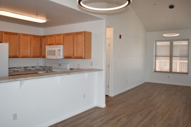 Foto del edificio - Coming soon!!! Stunning 2 Bed 2 Bath Apart...