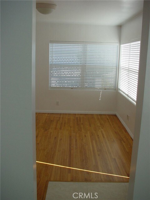Foto del edificio - 1547 Del Amo Blvd