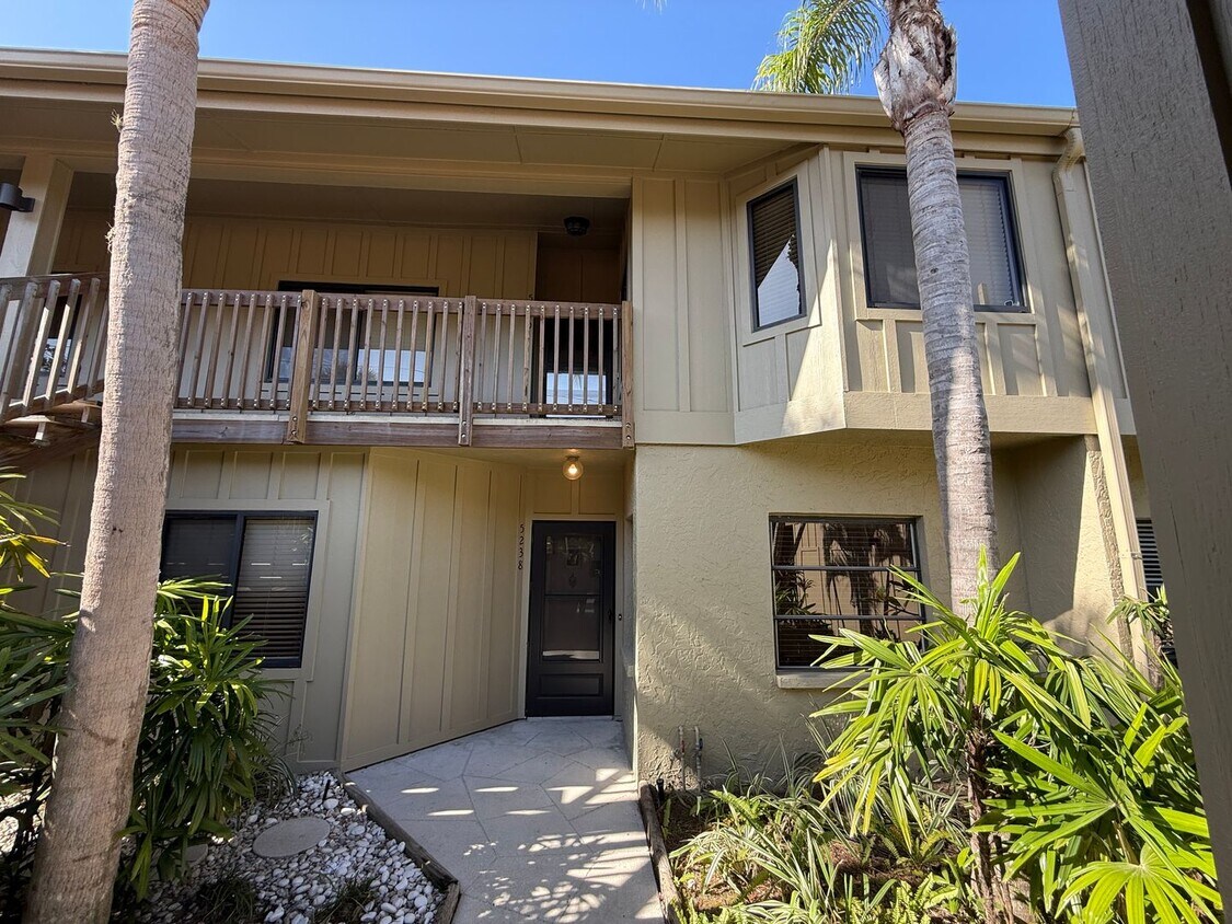 Foto principal - Lake Arrowhead 2 bedroom / 2 bath Condo