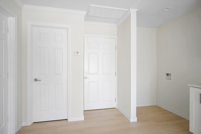 Foto del edificio - 5228 Auckland Ave