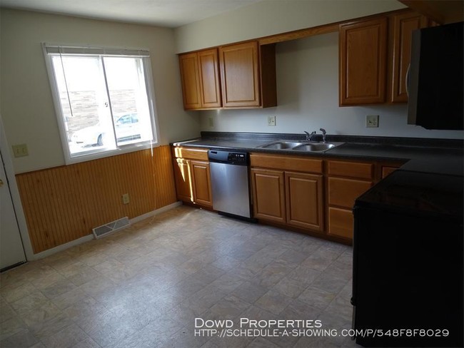 Building Photo - 2 bedroom in Normal IL 61761
