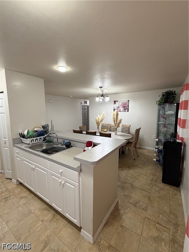Foto del edificio - 5011 Moon Ln