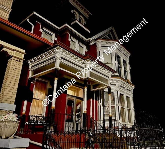 Foto del edificio - 301 W Park St