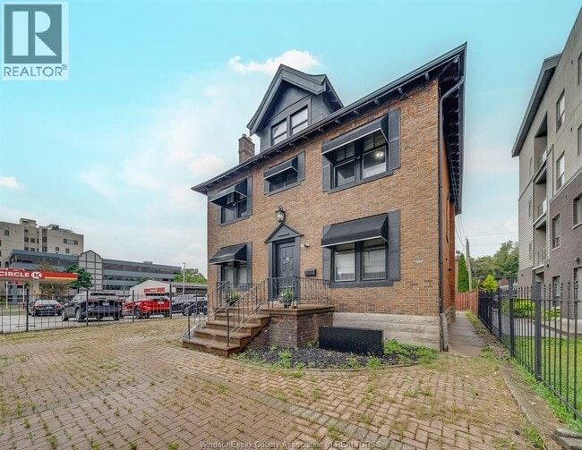 Photo du bâtiment - 961 Ouellette Ave