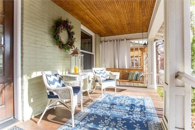 Building Photo - Stunning 4 Bedroom Home for Rent in Heart ...