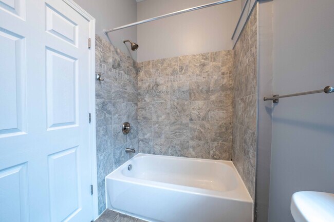 Foto del edificio - 1422 Lyon St