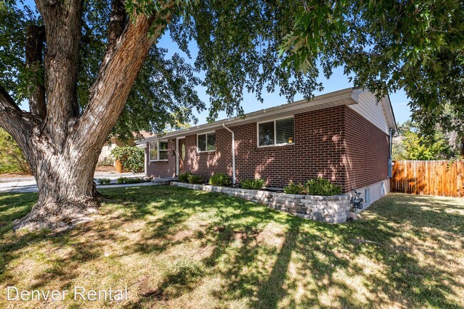 Building Photo - 3 br, 3 bath House - 308 Iowa Dr
