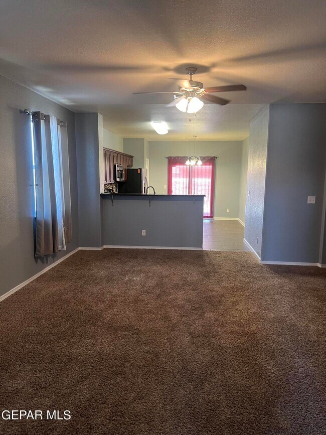 Building Photo - 4917 Ruben Soto