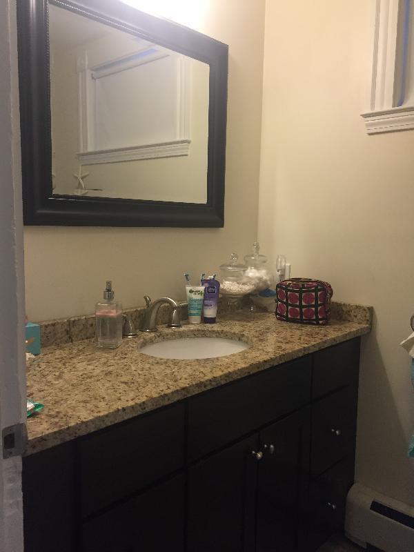 Building Photo - 74 Hillside St