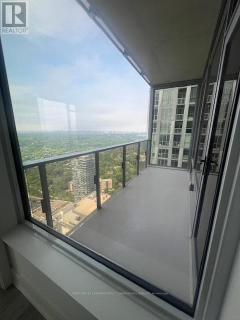 Photo principale - 11-4811 Yorkville Ave