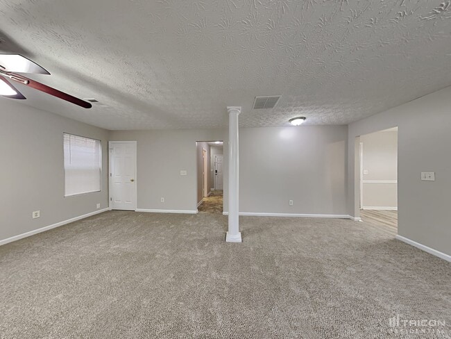 Building Photo - 6090 Flagstaf Walk