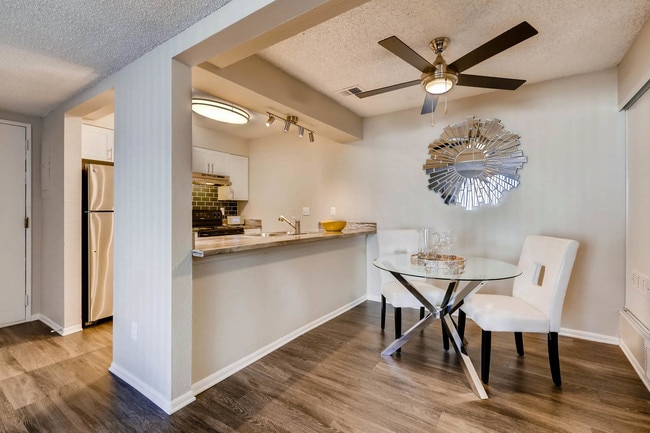 Villas at Holly | Centennial, Co. Apartments - Villas at Holly