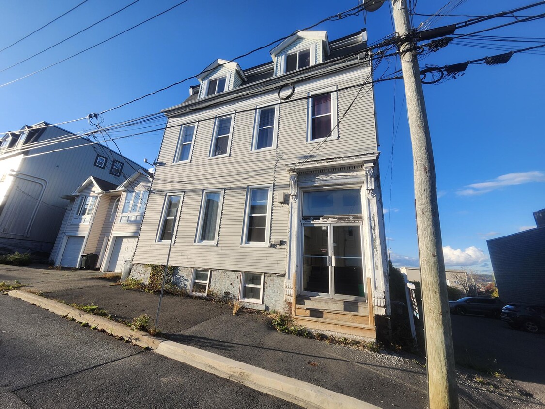 Photo principale - 101-101 Elliott Row