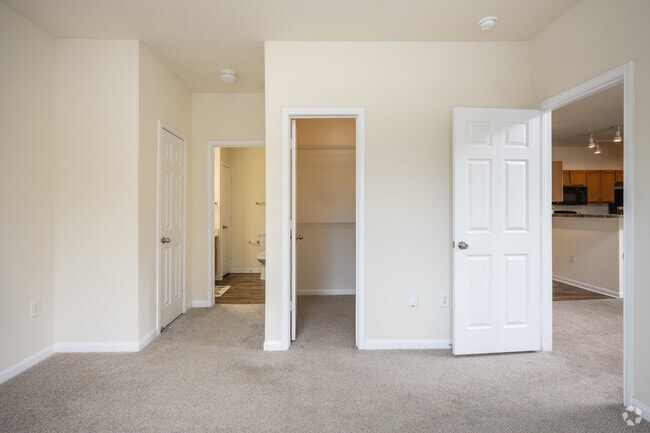 2BR, 2BA - 1133SF - River Falls