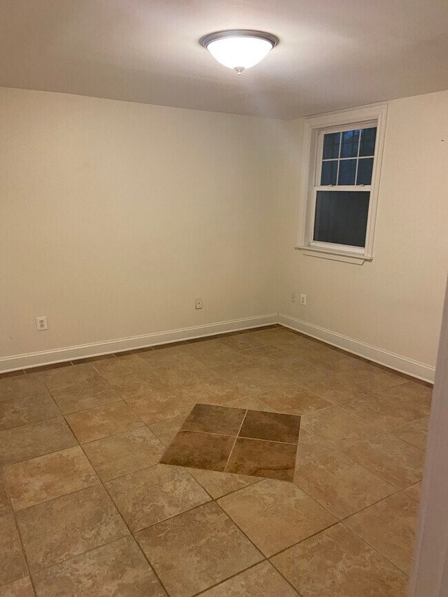 Foto del edificio - 649 Lexington Pl NE