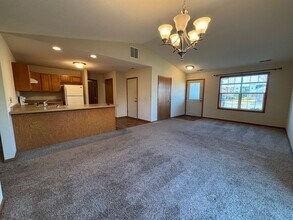 Building Photo - 1548 Gunston Dr