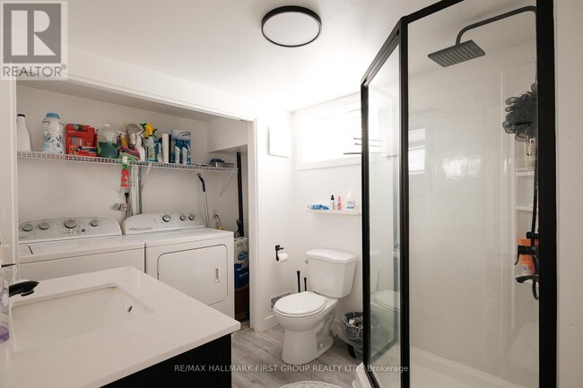 Photo du bâtiment - 1443 Westbrook Dr