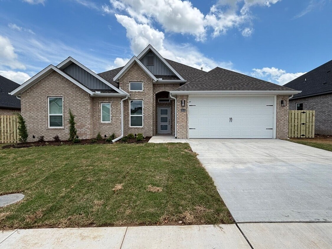 Primary Photo - Brand New House!! Great Location!!