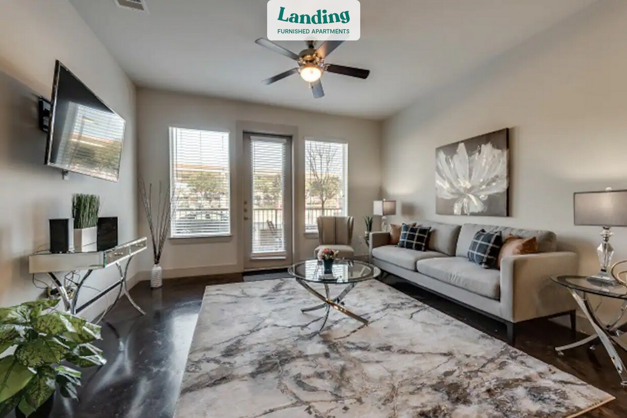 Primary Photo - 110 W CityLine Dr