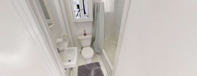 Building Photo - 3429 Rue Saint-André