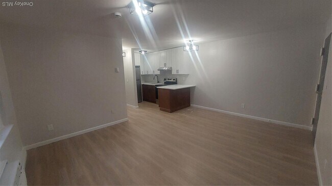 Foto del edificio - 203 Ludingtonville Rd