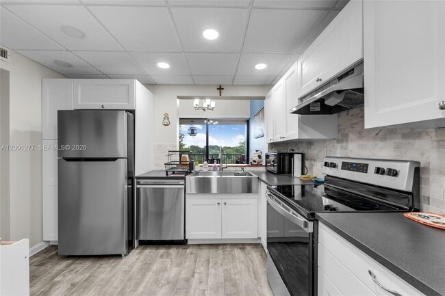 Foto del edificio - 6701 SW 116th Ct