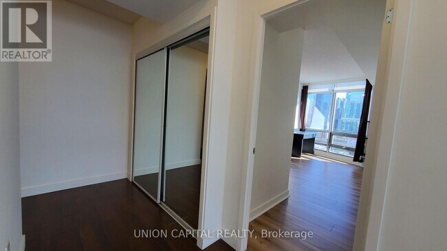 Building Photo - 5 Mariner Terrace