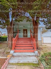 Building Photo - 4850 13th Ave S