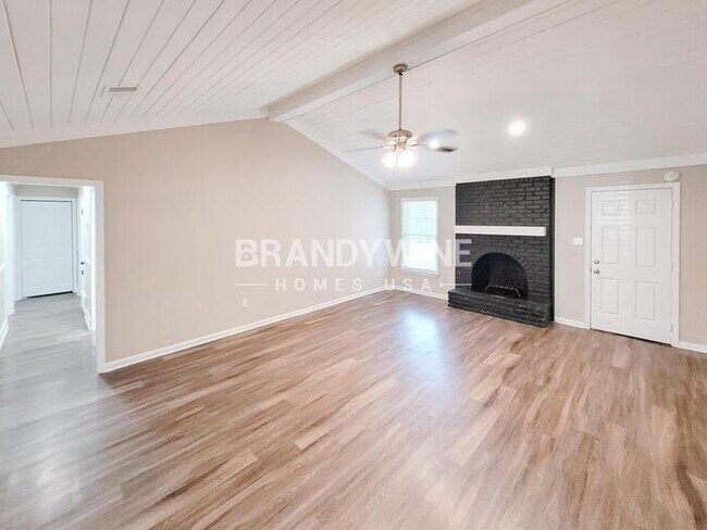 Building Photo - 7055 Cobblestone Dr