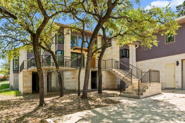 Foto del edificio - 109 S Lake Hills Dr