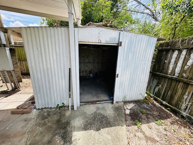 Foto del edificio - 2 Bed 1.5 Bath, Minutes from Tarpon Springs