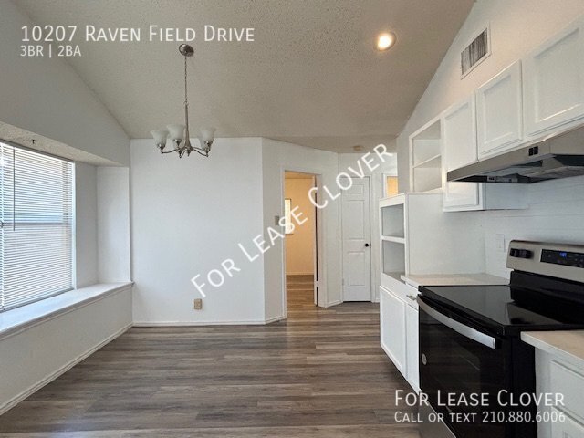 Foto del edificio - 10207 Raven Field Dr