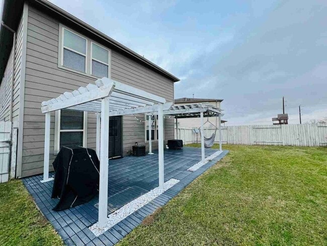 Photo - 13911 Rock Range Ln House