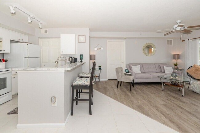 Foto del edificio - 141 SW Palm Dr