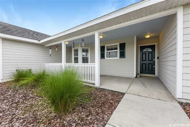 Building Photo - Beautiful 3/2 in Newberry Oaks