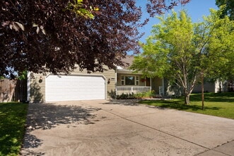 Building Photo - 102 Potter Ln