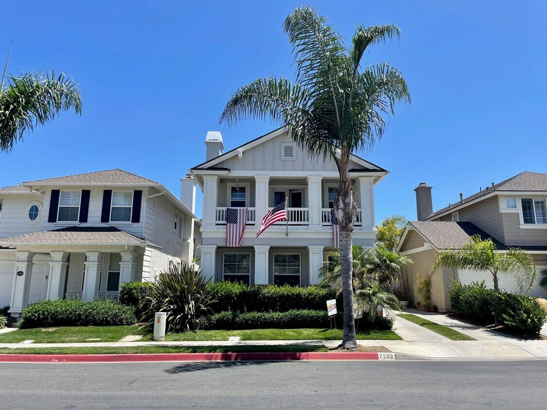 Primary Photo - 7102 Leeward St