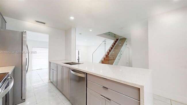 Foto del edificio - 8212 NW 8th Pl