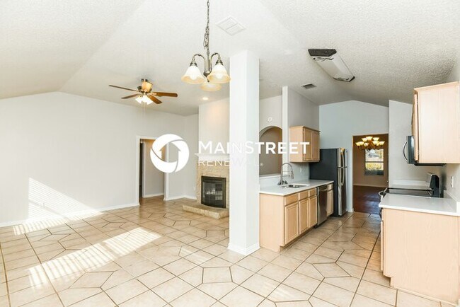 Foto del edificio - 3 Bedroom Pet-Friendly Home in ARLINGTON, TX with Main Street Renewal