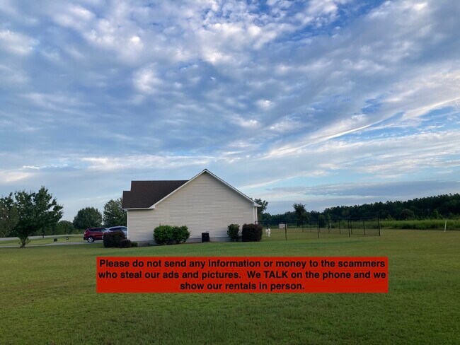Building Photo - 1028 Scotland Rd