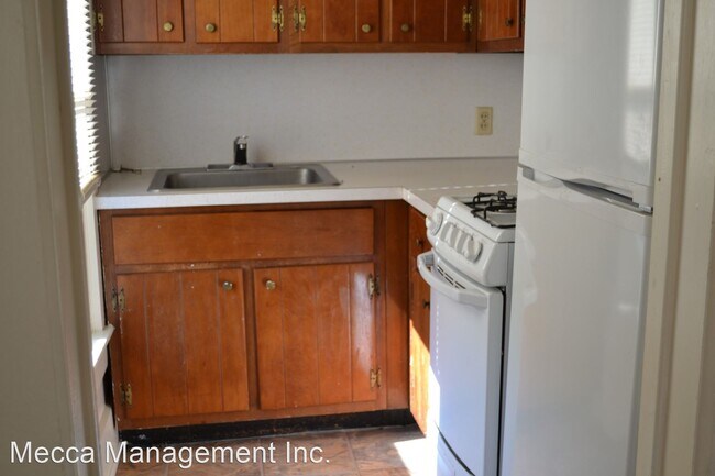 Building Photo - 1 br, 1 bath Apartment - 503 N Main St.